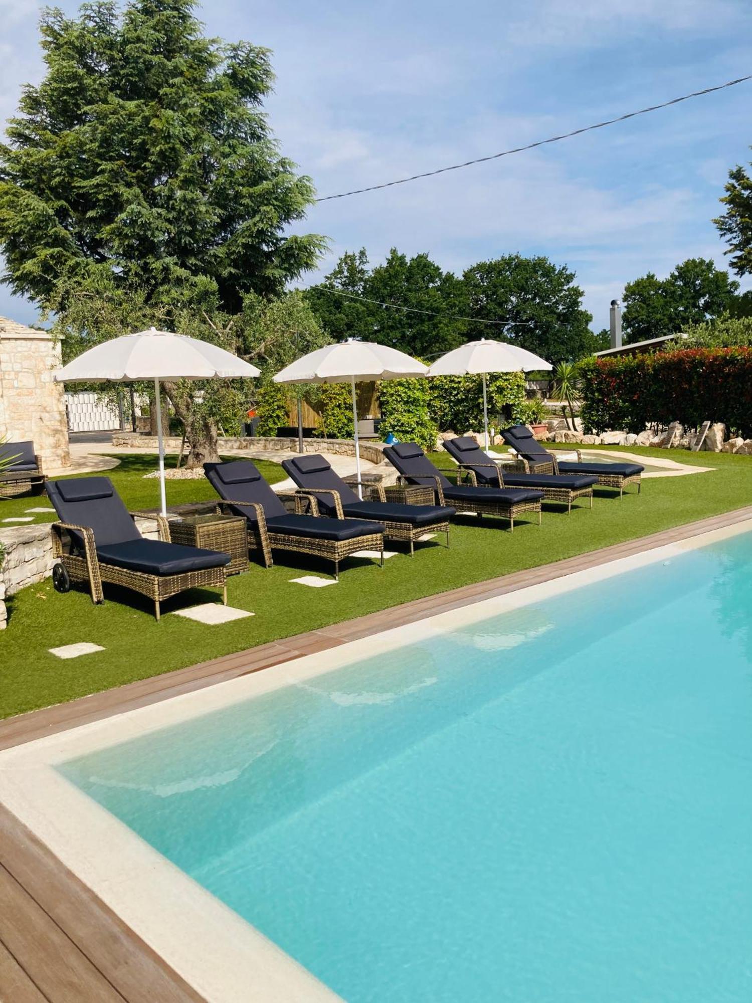 La Linea Dell'Orizzonte Aparthotel อัลเบโรเบลโล ภายนอก รูปภาพ