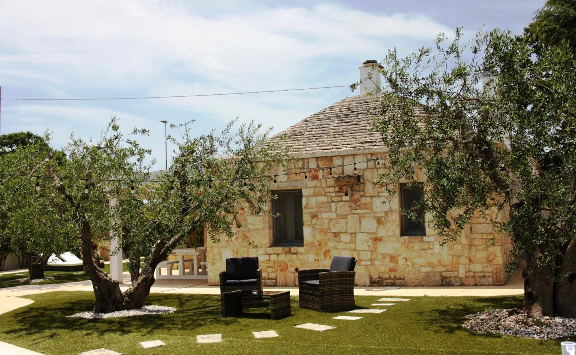 La Linea Dell'Orizzonte Aparthotel อัลเบโรเบลโล ภายนอก รูปภาพ