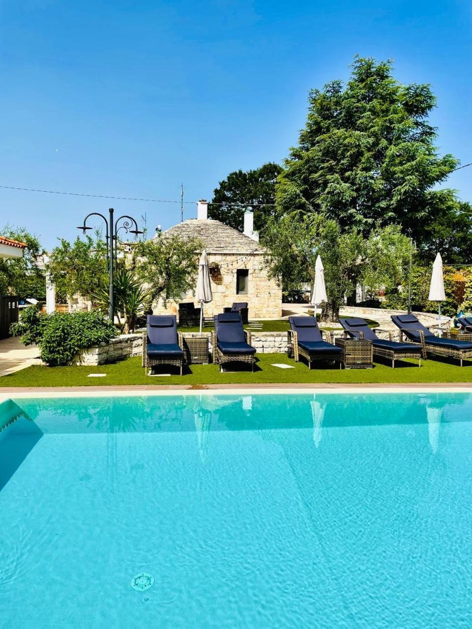 La Linea Dell'Orizzonte Aparthotel อัลเบโรเบลโล ภายนอก รูปภาพ
